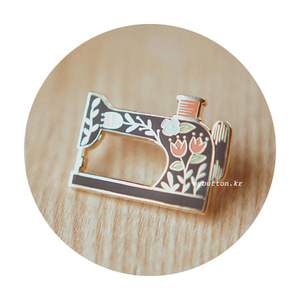 [Justine][Pin]Black Sewing Machine.핀뱃지